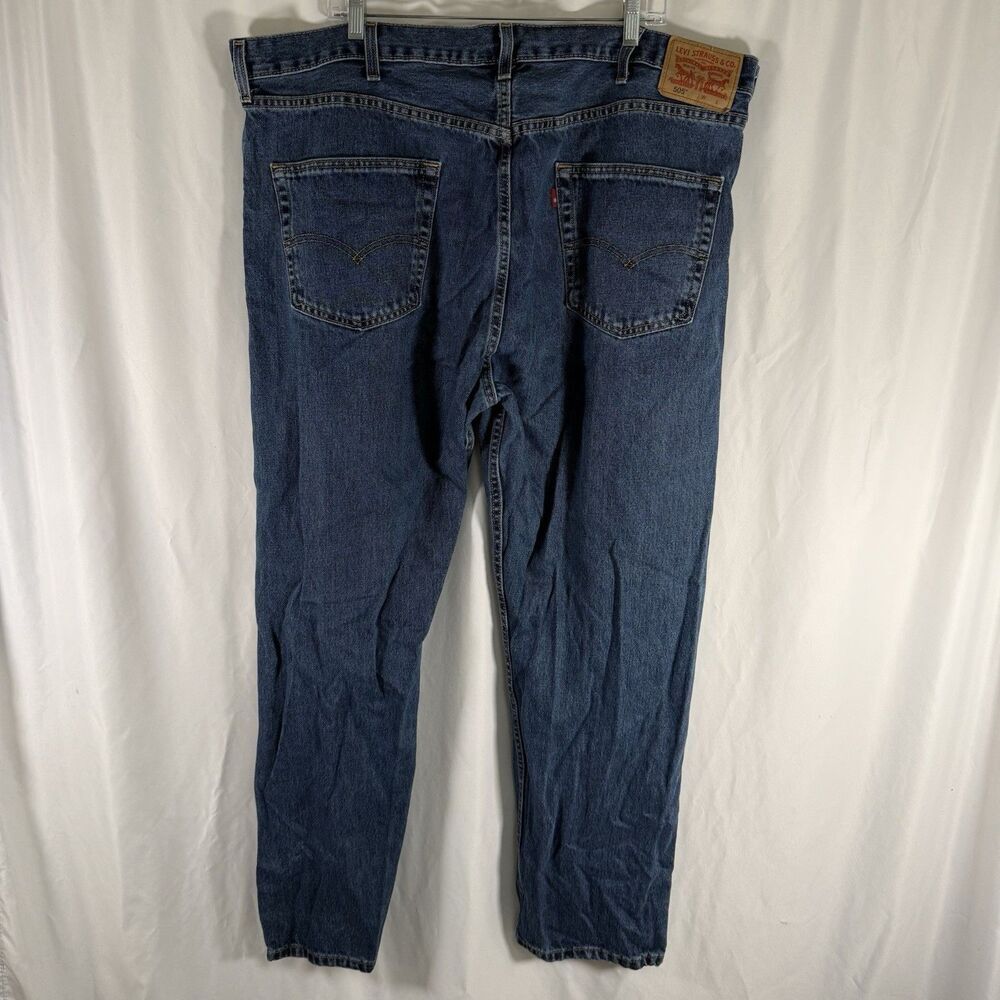 Levis 505 Jeans Men's 46x32 Medium Wash Blue Denim 5 Pocket Tapered Cotton Blend - Picture 5 of 12
